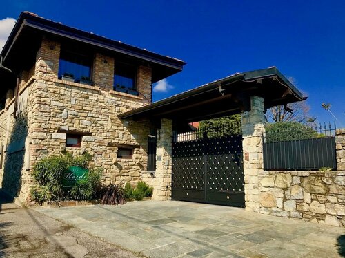 Heidi Bed and Breakfast, Забронировать Отель «постель и завтрак» Альбавила Ломбардия