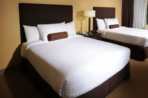 Airtel Plaza Hotel, 予約 ホテル Van Nuys Airport San Fernando Valley