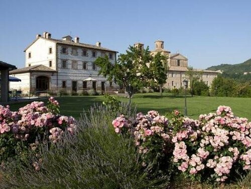 Parco Ducale Country House, Varaa Hotelli Urbania Marche