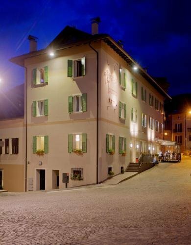 Albergo Tuenno, Забронировать Отель Отели Туенно с парковкой, Парковка