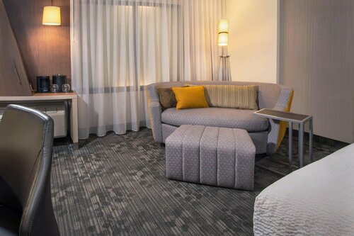 Courtyard by Marriott Dallas Grand Prairie