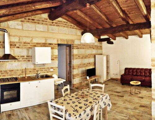 Maison Champagne, Prenota Hotel Camino Monferrato