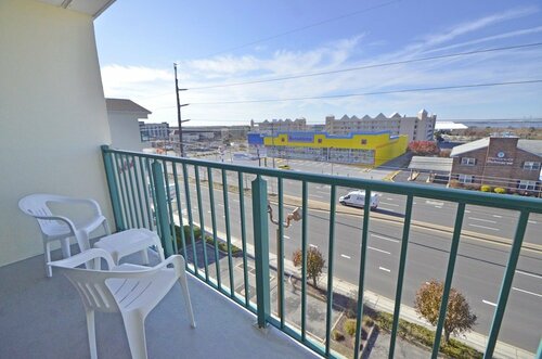 Cayman Suites Hotel, Забронировать Отель North Ocean City Оушен-Сити, рядом с C&amp;O Canal - Paw Paw Tunnel