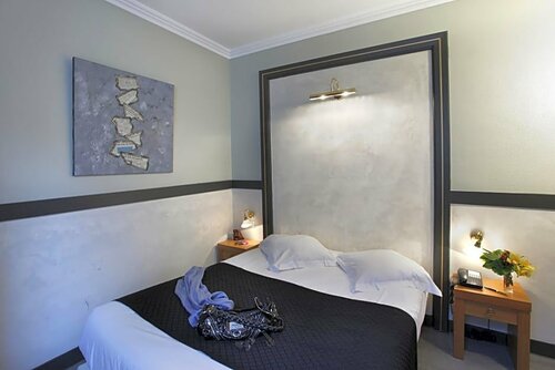 Hôtel Amoi Vieux Port - Marseille, Забронировать Отель Отели Марселя 3 звезды, 3*