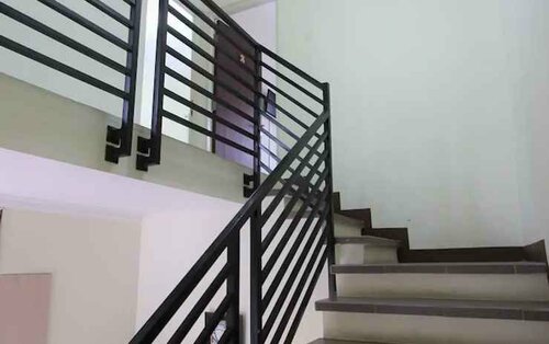 The Helena Guesthouse, Prenota Hotel Hotel a Sleman con parcheggio, Parcheggio