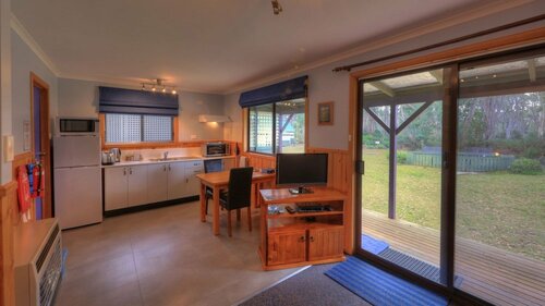 Derwent Bridge Chalets & Studios, Забронировать Шале Дервент-Бридж Тасмания