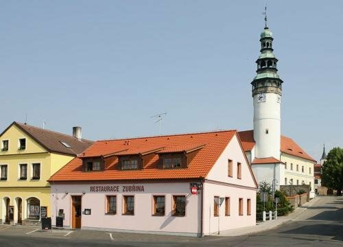 Penzion U Chodskeho Hradu, Забронировать Гостевой дом Отели Пасечнице с парковкой, Парковка