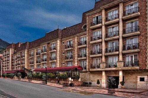 Hotel Estelar Windsor House, Boek Hotel Chico Hotels met een Zwembad, Zwembad