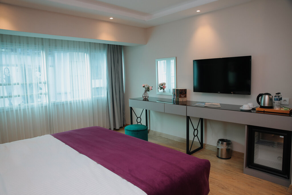 The Roomy Hotel Nisantasi