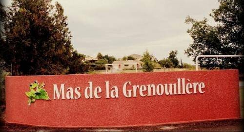 Village de gites Le Mas de la Grenouillère, Забронировать Отель Ларжантьер Ardèche