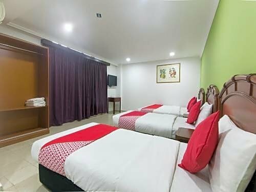 OYO 805 Hotel Run Star, Забронировать Отель Чоу-Кит 
