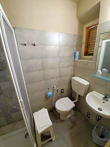 Hotel Giovanna, Забронировать Отель Недорогие отели Монтекатини-Терме, недорого