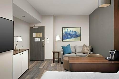 SpringHill Suites by Marriott Atlanta Downtown, Buchen Sie Hotel Atlanta Georgia, in der Nähe von Multifunktionsstadion State Farm Arena