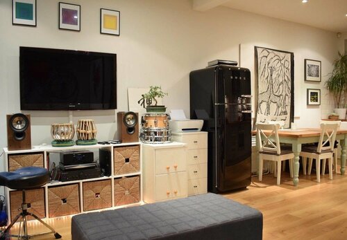 Charming 1 Bed Near Tube with Parking Permit, Забронировать Отель Отели Большого Лондона с парковкой, Парковка