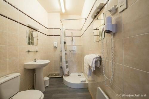 Hotel Phoebus, Забронировать Отель Ла-Трамблад Приморская Шаранта