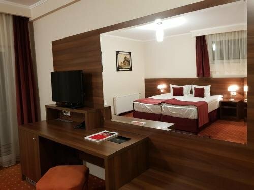 Hotel Hermes, Забронировать Отель Недорогие отели Алба, недорогие
