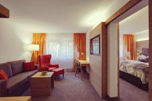 Das Aunhamer Suite & Spa Hotel, Забронировать Курортный отель Бад-Грисбах Шварцвальд