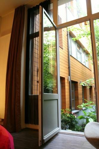 BXLROOM Guesthouse, Забронировать Отель Брюссель Брюссельский столичный регион, рядом с Район Саблон