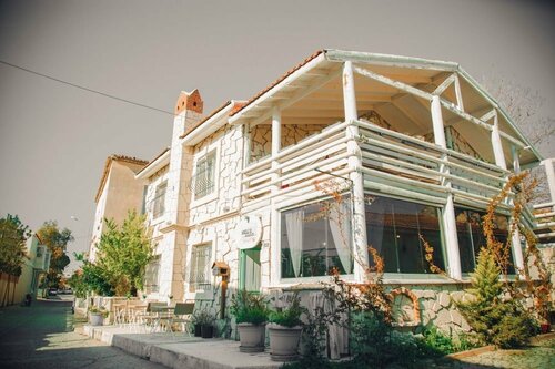 Mell's Alacati, Забронировать Отель Отели Чешме с парковкой, рядом с Пазарьери, Парковка