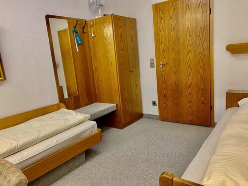 LILTON Hotel Zuffenhausen, Réserver Hôtel Hôtels à Zuffenhausen avec parking, Parking