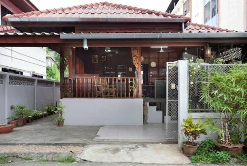 Family Home Chiang Mai, Забронировать Отель Хай-Йя Чиангмай