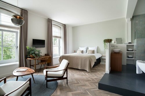 Boutique Hotel De Witte Dame, Prenota Hotel Abcoude Utrecht, vicino a Stazione di Abcoude