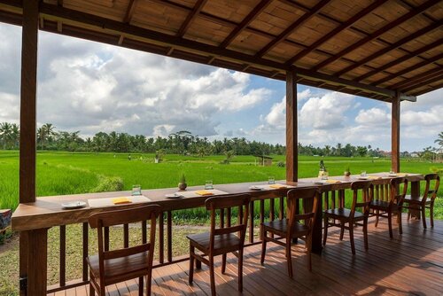Beehouse Dijiwa Ubud, Book Bed and Breakfast Hoteller i Gianyar med pool, Swimmingpool