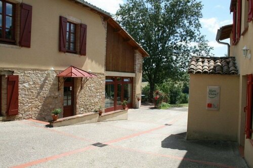 Logis Hostellerie des Lacs, Book Hotel Montauban Tarn-et-Garonne