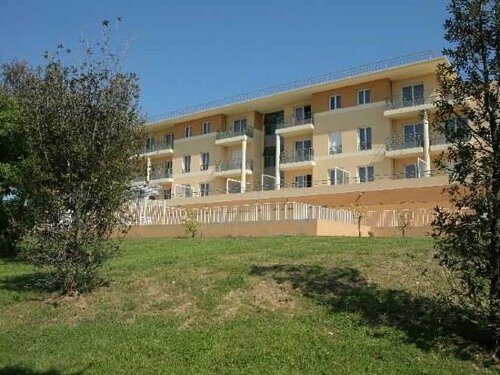 Nemea Appart Hotel Green Side Biot Sophia Antipolis, Book Hotel Biot Sophia Antipolis