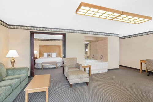 Ramada by Wyndham Waupaca, Réserver Hôtel Hôtels à Wisconsin avec piscine, Piscine