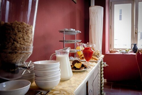 Foro Romano Luxury Suites, Забронировать Отель Отели Рима с парковкой, рядом с Кавур, Парковка