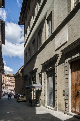 Palazzo del Papa, Забронировать Отель Сиена Siena Area, рядом с Fontebranda