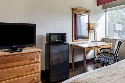Clarion Inn Seekonk - Providence, Забронировать Отель Сиконк Массачусетс