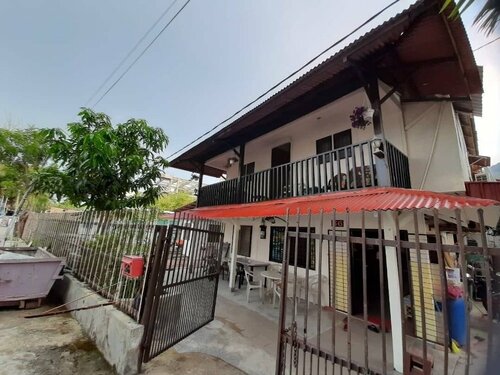 Shalini's Guest House, Rezerwuj Pensjonat Batu Ferringhi Penang
