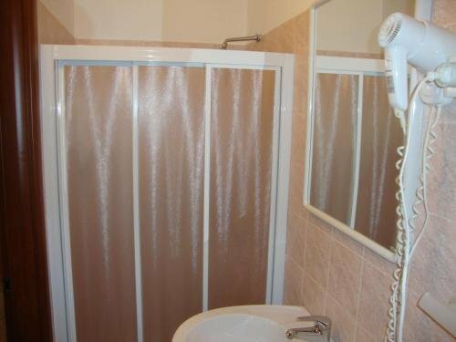 Albergo Gino, Book Hotel Ancona 