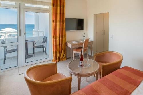 Hotel Bellevue, Забронировать Отель Тиммендорфер-Штранд Bay of Lubeck