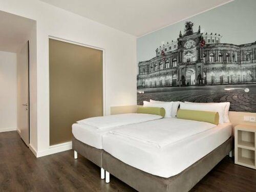 Super 8 by Wyndham Augsburg, Забронировать Отель Аугсбург Романтическая дорога
