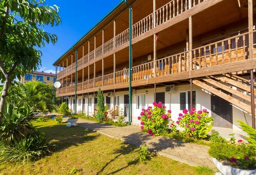 Argo Guest House, Prenota Affittacamere Hotel a Gudauta district con piscina, Piscina