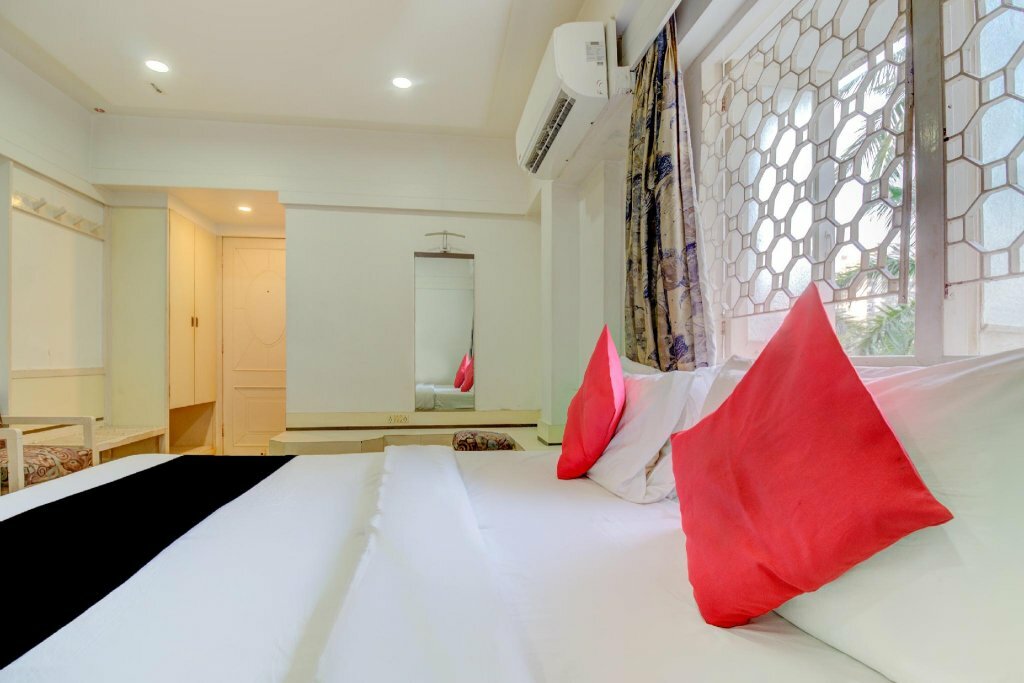 Capital O 76484 Hotel Balwas International