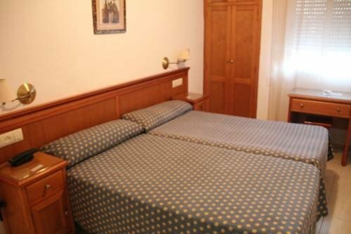 Hostal Maribel, Забронировать Хостел Альмерия Коста-де-Альмерия
