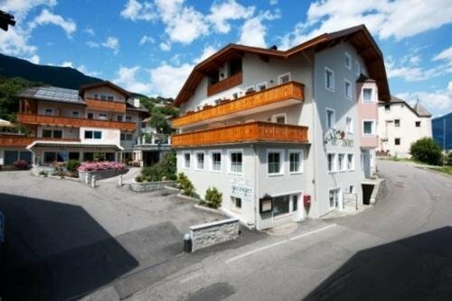 Hotel Oberwirt, Забронировать Отель Отели Valle Isarco с парковкой, Парковка