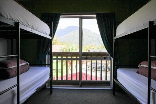 Legacy Te Waonui Hotel Franz Josef, Забронировать Отель Франц-Жозеф-Глэсиер регион Уэст-Кост