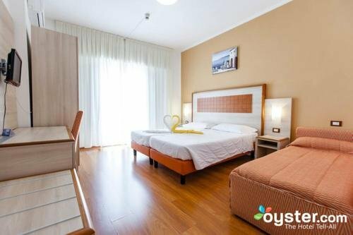 Hotel Castell, Забронировать Отель Отели Лимоне-суль-Гарды 3 звезды, 3*