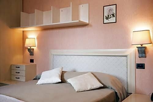 Hotel Antica Badia, Забронировать Отель Отели Вольтерра 3 звезды, 3*