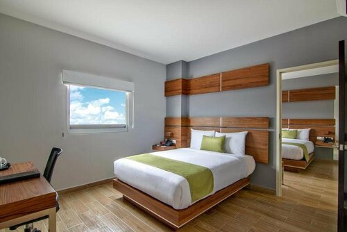 Sleep Inn Queretaro, Rezervați Hotel Hoteluri în El Bajio cu parcare, Parcare