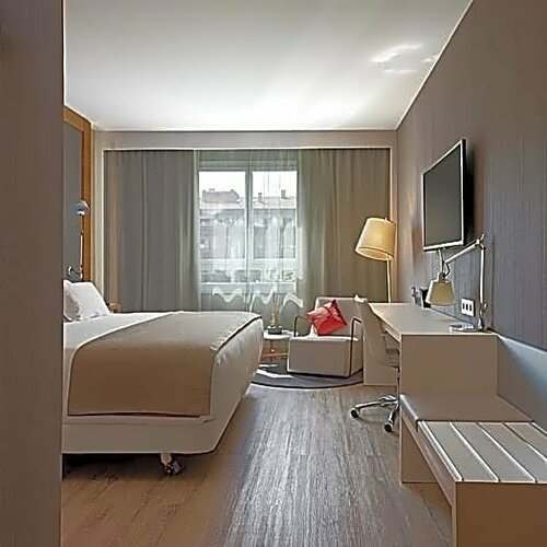 NH Collection San Sebastián Aranzazu, Забронировать Отель Отели Costa Guipúzcoa с парковкой, Парковка