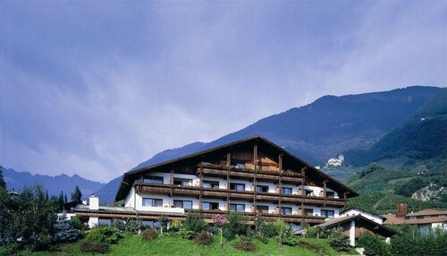 MONDI Hotel Tscherms, Забронировать Отель Отели Merano and Sorroundings с парковкой, Парковка