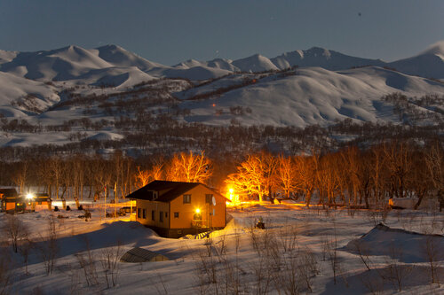Gorno-sportivnaya Baza Snezhnaya Dolina Recreation camp, Đặt Cơ sở du lịch Khách sạn tại Kamchatka có Hồ bơi, Hồ bơi
