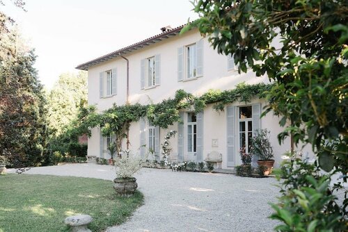 Dandelion Como Suites & Park, Забронировать Отель «постель и завтрак» Вилла-Гуардия Ломбардия