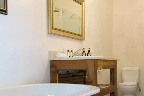 Capeblue Manor House, Забронировать Отель Lakeside Cape Town Southern Suburbs